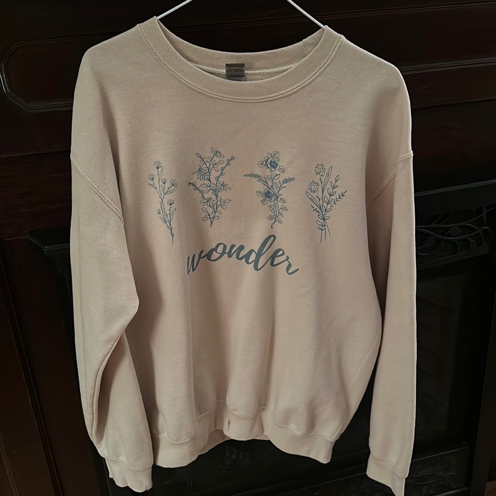 Medium crew neck sweatshirt from Etsy shop - “Wonder” Shawn Mendes.